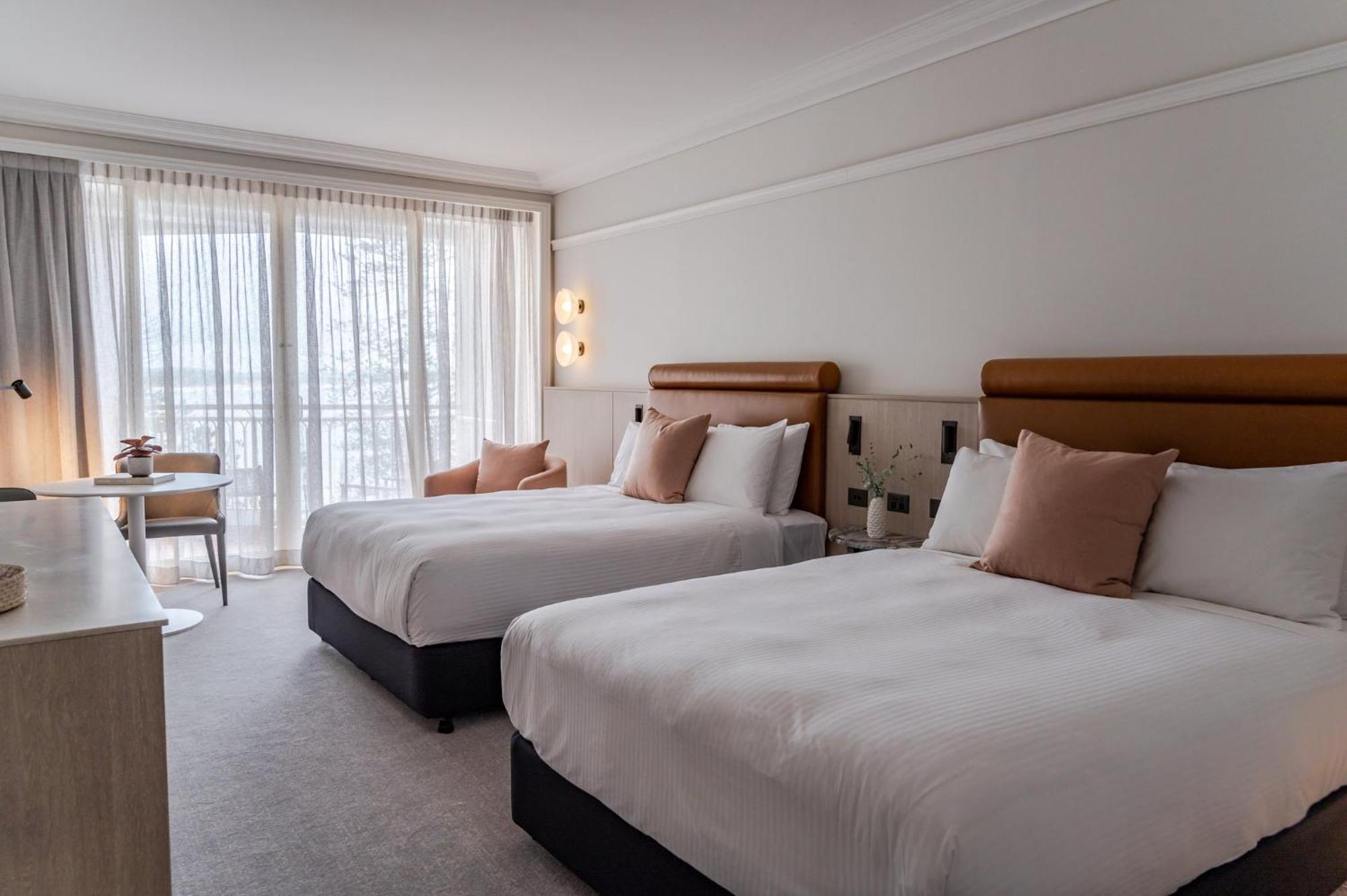 Crowne Plaza Pacific By Ihg 4*