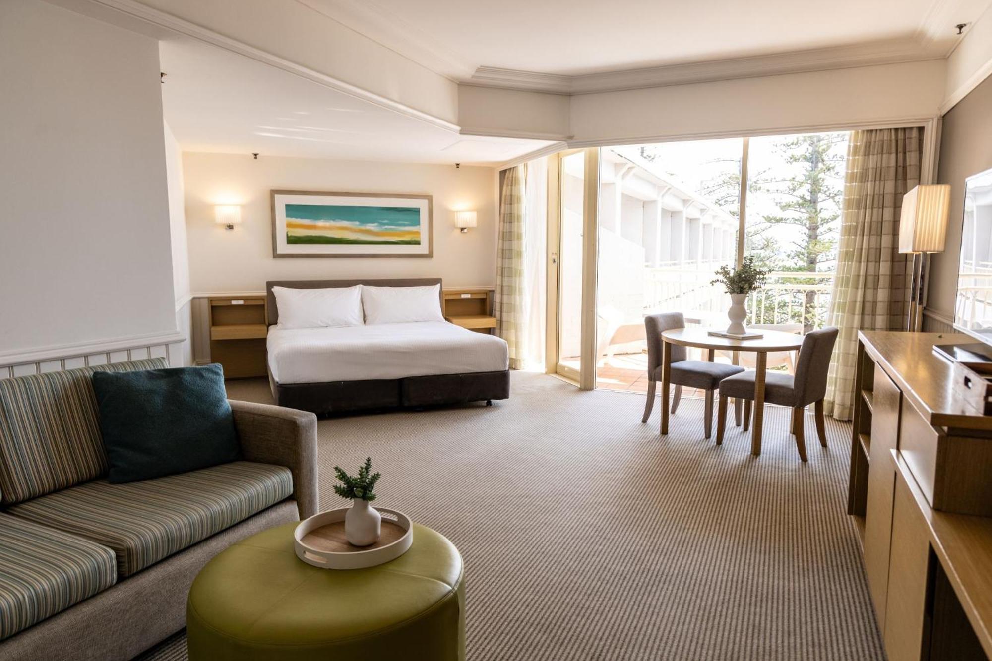 Crowne Plaza Pacific By Ihg Hotel 4*